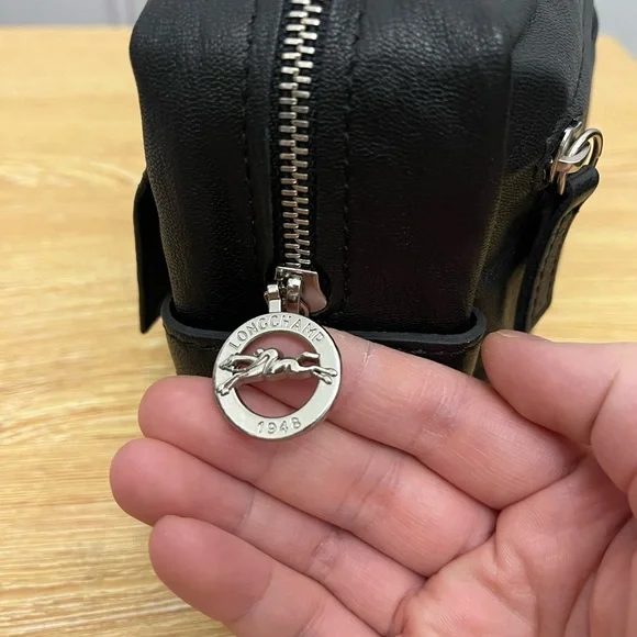 Longchamp Men’s Black Leather Pouch - Picture 4 of 11